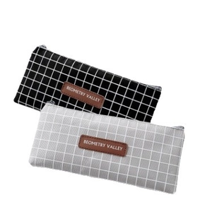 Minimalist checkered canvas pencil case with large capacity and leather logo patch detail