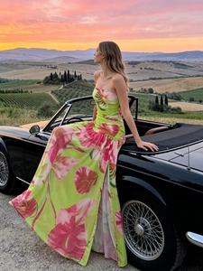 Robe d'été bustier à imprimé floral vert citron et rose avec fente pour les vacances