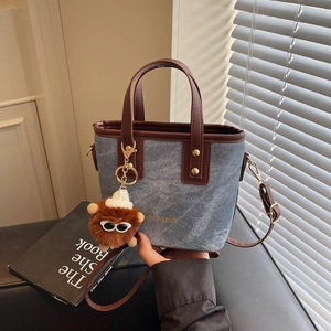 Sac Seau Mini Luxe Haut de Gamme pour Femmes Denim Cuir PU Patchwork Fourre-tout Mode Sac à Bandoulière Avec Pendentif Monstre