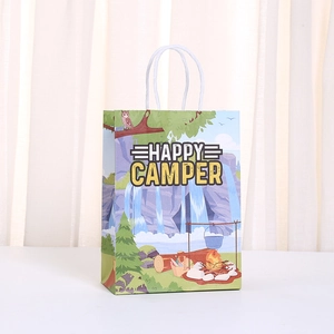Bolsa de regalo de papel kraft de camping con estampado Happy Camper y asas blancas
