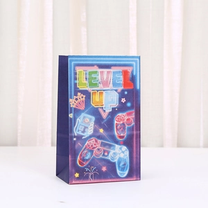 Sacchetto regalo in carta kraft con stampa console da gioco neon Level Up e manico