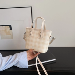 Women PU Leather Checkered Shoulder Bag Chic Gingham Tote Bag With Crossbody Strap Trendy Small Handbag For Daily Travel
