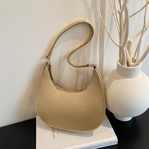 Minimalist Women PU Leather Crescent Shoulder Bag Lychee Pattern Solid Color Underarm Bag Urban Chic Commuting Purse