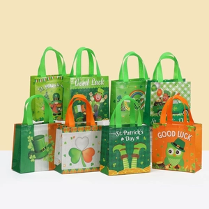 St Patrick's Day Non Woven Gift Bag Clover Leprechaun Pattern Waterproof Handheld Tote Lucky Packaging Party Supplies