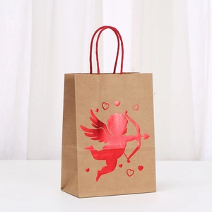 Sac cadeau en kraft avec Cupidon et cœurs rouges pour la Saint-Valentin