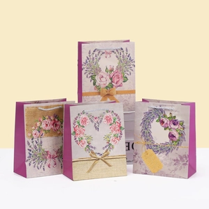 Lavender Rose Printed Kraft Paper Gift Bag With Handle Floral Wreath Design For Birthday Wedding Party Favors Packaging