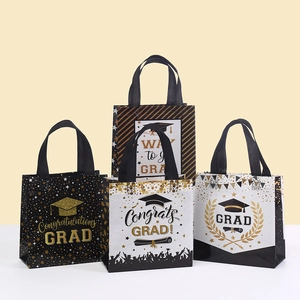 Sac Cadeau de Remise des Diplômes en Tissu Non Tissé Marquage à Chaud Or Félicitations Grad Toque Étoiles Motif Pochette de Fête