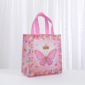 Sacchetto regalo rosa in tessuto non tessuto con stampa farfalla e corona per party