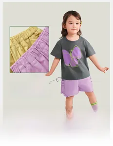 Détail de la taille élastique sur un short d'été confortable en coton pour enfant