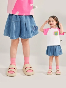 Girls summer two-piece set with pink raglan tee and butterfly denim pleated skort