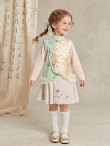 Ensemble robe chinoise pour filles avec broderies florales et gilet matelassé doré