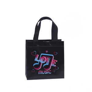 Schwarze Vliestasche für Geschenke mit LOVE MUSIC Aufdruck und bunten Akzenten