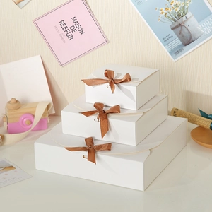 Korean Style Minimalist Square Gift Box With Satin Ribbon Bow For Candy Chocolate Wedding Favors Party Gift Wrapping Box