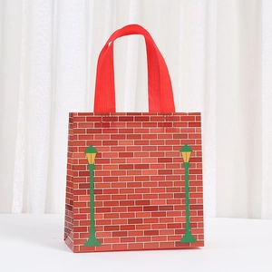 Cartoon non-woven gift bag with vintage street lamp and red brick wall prints