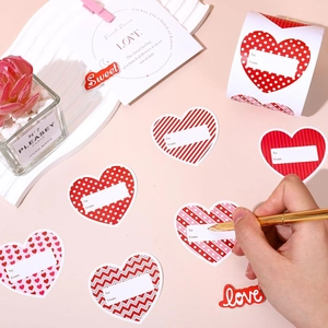 Autocollants cadeaux cœur rouge avec zones To/From pour emballage de la Saint-Valentin