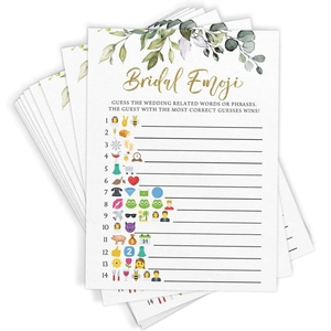 Détail de cartes de jeu emoji de mariage avec motifs eucalyptus et lettrage doré