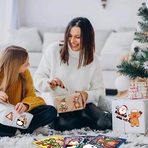 Weihnachts-Puzzle-Aufkleber mit Weihnachtsmann und Rentier für festliche Dekoration