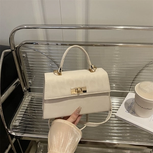 Retro cream white flap shoulder bag with gold hardware and top handle for women