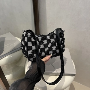 Women Fashion Denim Star Checkered Shoulder Bag with Frayed Edge Fringe Underarm Small Square Crossbody Bag for Women Jewelry