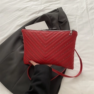 Urban Minimalist Women Chevron Quilted Studded Shoulder Bag PU Leather Rivet Crossbody Envelope Bag Solid Color Daily Tote