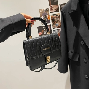 Fashion PU Leather Quilted Small Square Bag Urban Minimalist Shoulder Crossbody Bag With Top Handle Gold Lock Party Women Purse