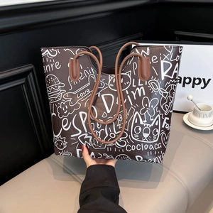 Large Capacity PU Leather Doodle Tote Bag For Women Fashion Cartoon Graffiti Shoulder Bag Cloud Pendant Casual Handbag