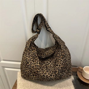 Large capacity leopard print canvas hobo bag with adjustable strap for women