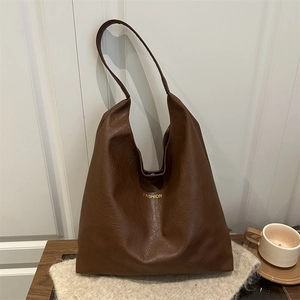 Retro deep brown large capacity oil wax leather tote bag with fashion golden lettering