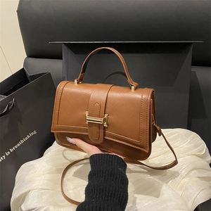 Sac à Épaule Matelassé pour Femmes en Cuir PU Avec Boucle en H Sac Bandoulière de Mode pour Bureau Usage Quotidien