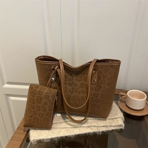 Women Leopard Print Tote Bag Faux Suede Large Capacity Shoulder Bag With Matching Pouch Commute Vintage Handbag For Lady