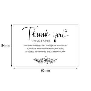 Carte de remerciement blanche minimaliste avec texte noir et dimensions 90mm x 54mm