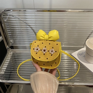 Mini sac bandoulière jaune mignon avec grand nœud et rabat floral à pois brodés
