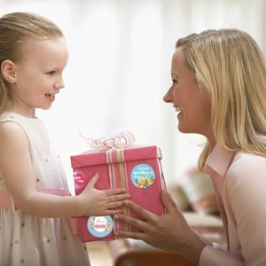 Floral Happy Mother's Day round stickers on pink gift box with little girl and mother