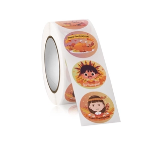 Makroaufnahme der Happy Thanksgiving Aufkleberrolle mit Herbst-Pute und Zeichentrickmotiven