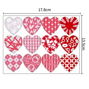 Vue détaillée d'autocollants cœur pour la Saint-Valentin, dimensions 17,8 x 13,5 cm