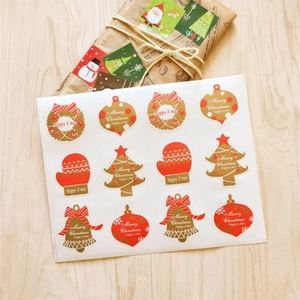 Autocollants de sapin de Noël festifs pour cadeaux sur cartes blanches avec rubans