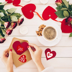 Adesivi di San Valentino a forma di cuore per decorazioni di regali e buste da lettera