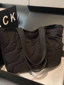 Women Large Capacity Wave Quilted Puffer Tote Bag Lightweight Nylon Fabric Shoulder Bag Winter Casual Commute Handbag