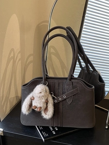 Women Vintage Frosted PU Leather Tote Bag Large Capacity Underarm Shoulder Bag With Plush Rabbit Pendant Fashion Handbag