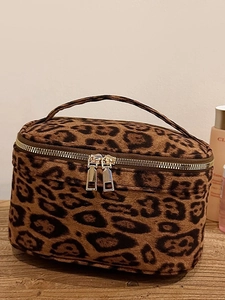 Trousse à maquillage léopard chic avec fermetures dorées et poignée sur bois