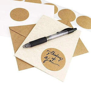 Round blank kraft paper adhesive labels for gift wrapping and handmade baking decoration
