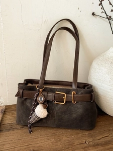 Retro PU Leather Women Underarm Baguette Bag Minimalist Shoulder Bag With Ice Cream Pendant Belt Buckle Handbag For Commuting