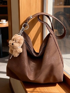 Borsa a Tracolla Donna in Pelle PU Grande Capacità Stile Collegio Retrò Borsa Tote Con Pendente Peluche per Inverno Quotidiano