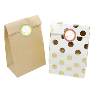 Etiquetas de fecha de 50 mm en bolsas de papel kraft y lunares blancos dorados