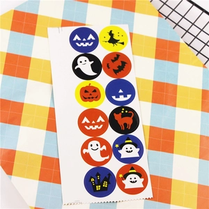 Halloween-Stickerbogen mit 12 Motiven aus Kürbissen, Geistern und Fledermäusen für Geschenke