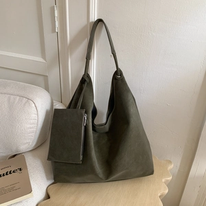Sac hobo rétro vert olive en daim de grande capacité avec une petite pochette