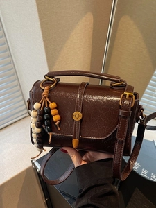 Vintage Women PU Leather Small Square Bag With Wrinkled Texture Metal Buckle And Wooden Bead Tassel Crossbody Shoulder Bag