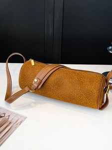 Fashionable leopard print cylinder shoulder bag with frosted texture and vintage brown finish