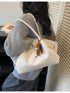 Minimalist beige large capacity tote bag with decorative wooden beads for women