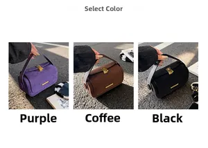 Eleganti borse in pelle scamosciata viola, caffè e nera con chiusura in metallo